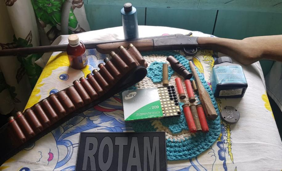 BPAmb-FV prende homem e apreende duas armas de fogo e munições na RMC