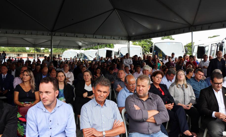 Ministério da Cidadania entrega mais de 230 viaturas durante solenidade na APMG em São José dos Pinhais, na RMC