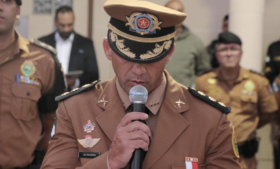 Regimento de Polícia Montada da PM celebra passagem de comando durante solenidade militar em Curitiba