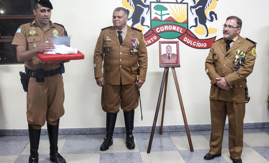 Regimento de Polícia Montada da PM celebra passagem de comando durante solenidade militar em Curitiba