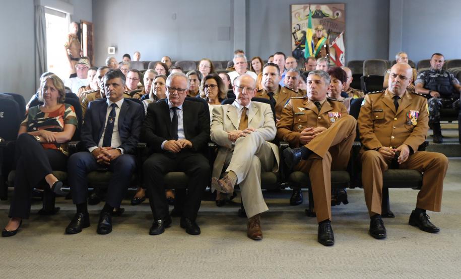 Hospital da Polícia Militar recebe novo comandante e homenageia profissionais da saúde em solenidade na Capital do estado