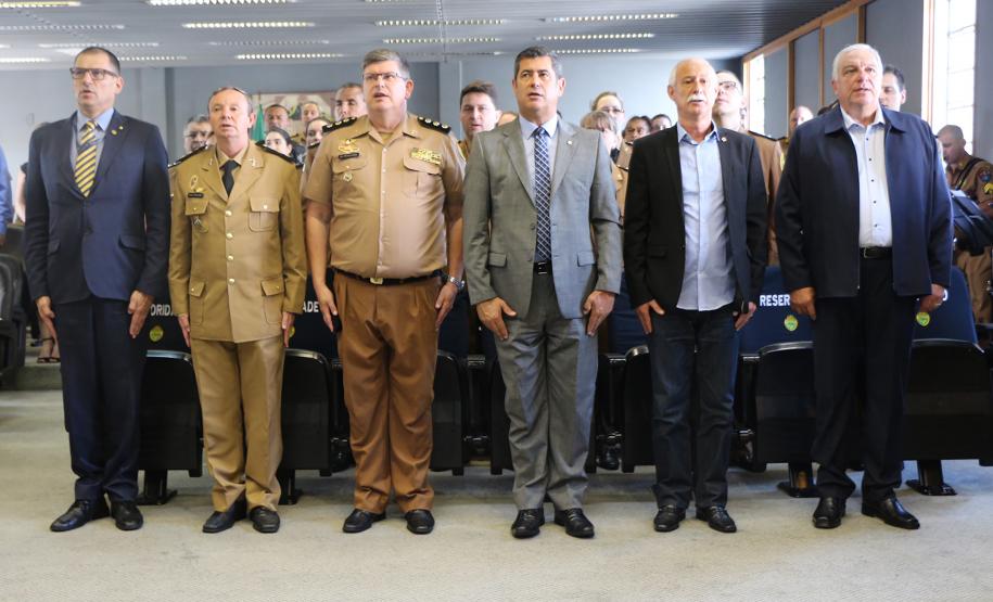 Hospital da Polícia Militar recebe novo comandante e homenageia profissionais da saúde em solenidade na Capital do estado