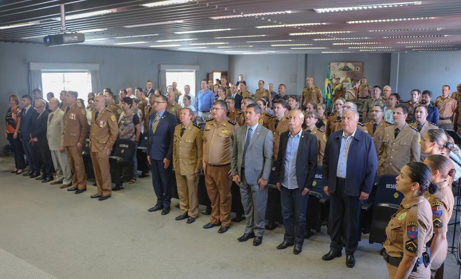 Hospital da Polícia Militar recebe novo comandante e homenageia profissionais da saúde em solenidade na Capital do estado