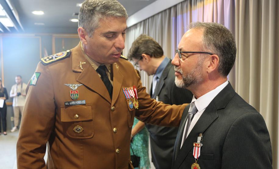 Hospital da Polícia Militar recebe novo comandante e homenageia profissionais da saúde em solenidade na Capital do estado