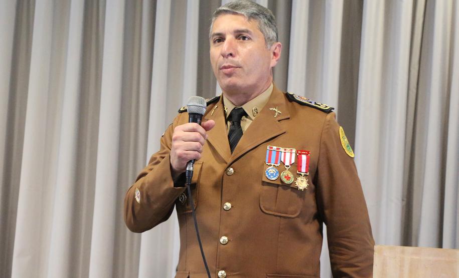 Hospital da Polícia Militar recebe novo comandante e homenageia profissionais da saúde em solenidade na Capital do estado