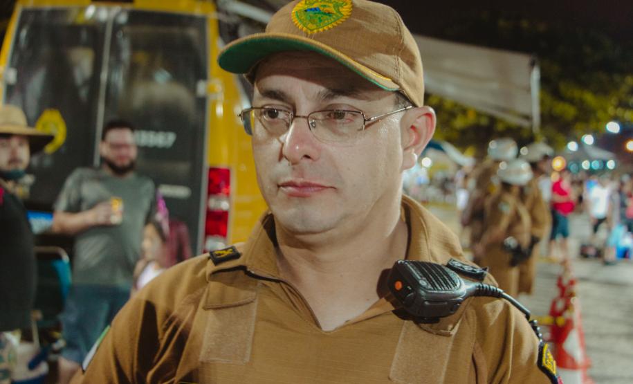 Com reforço da PM, multidões curtem terceiro dia de Carnaval no Paraná com mais segurança e diversão