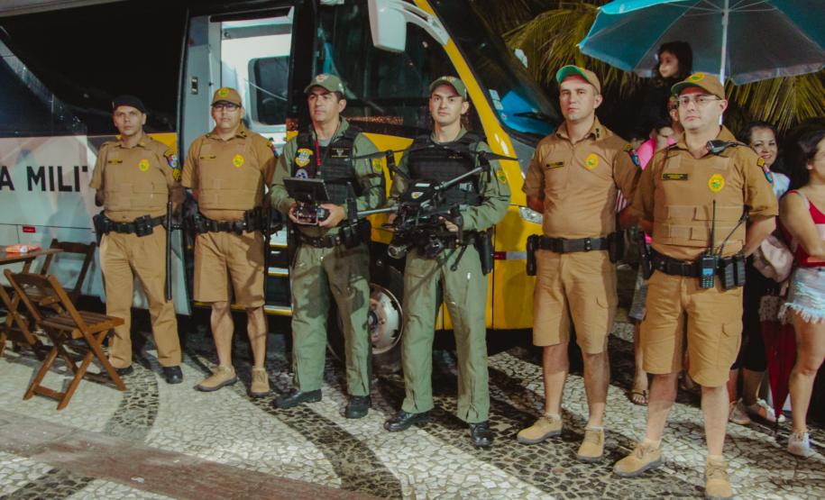 Com reforço da PM, multidões curtem terceiro dia de Carnaval no Paraná com mais segurança e diversão