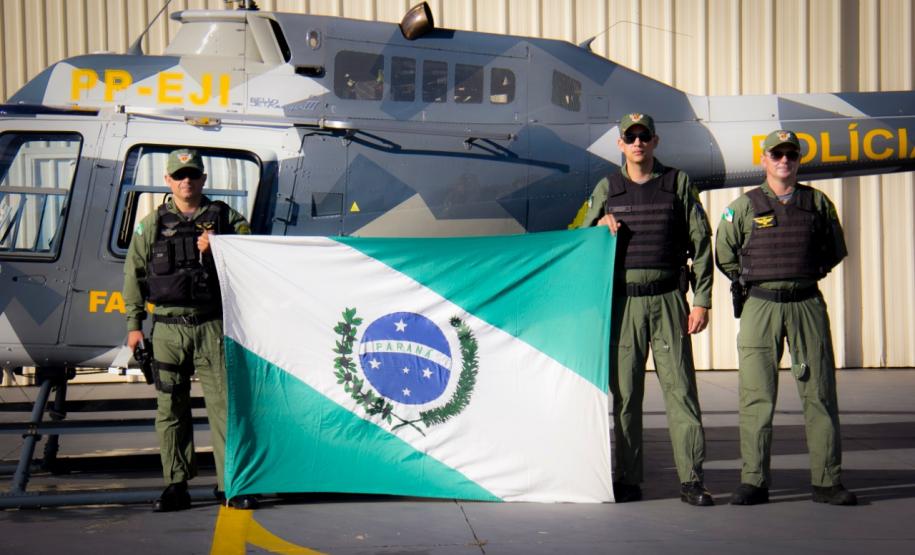 Helicóptero da PM auxilia PF na erradicação de 45 mil pés de maconha no Nordeste do estado