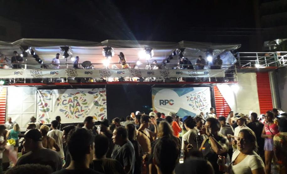 Chuva e intensa movimentação nas rodovias marcam primeiro dia de Carnaval no Litoral; ações preventivas ocorrem em todo Estado