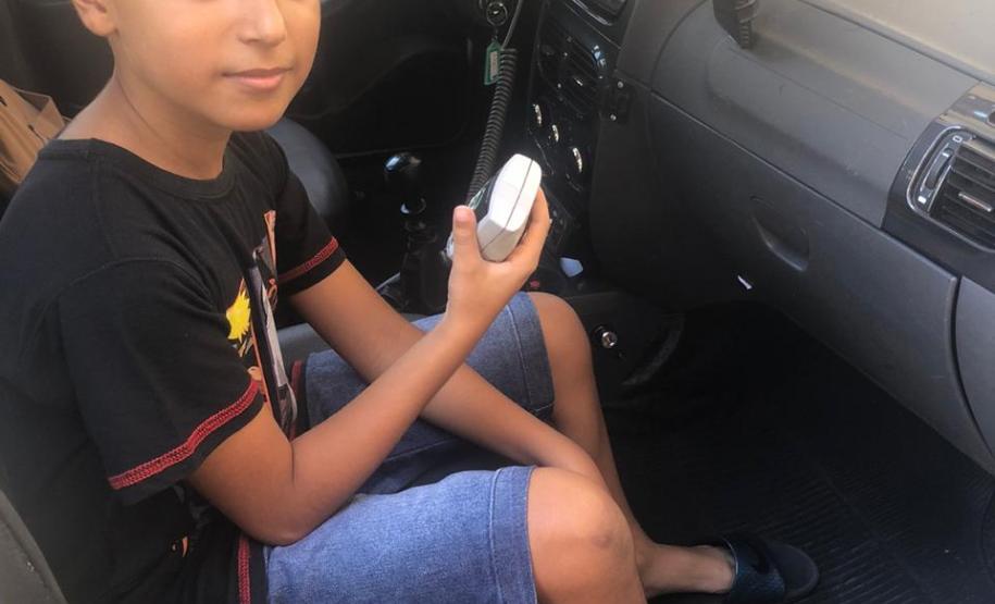 Garoto realiza sonho ao visitar unidade da PM em Cianorte (PR), no Noroeste do estado