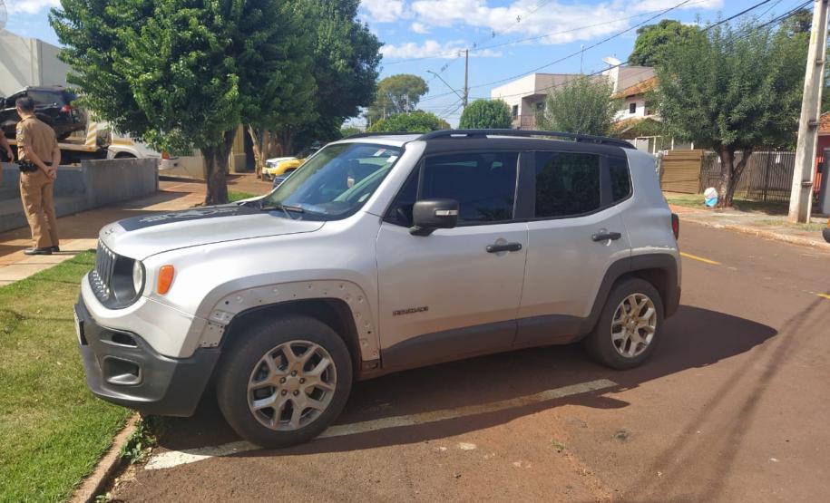 PM apreende caminhão carregado com cigarros contrabandeados no Oeste do estado