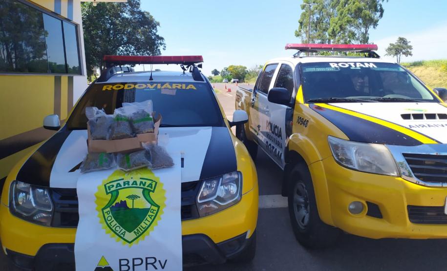 Fiscalização a ônibus termina com rapaz preso e cinco quilos de skank apreendido no Noroeste do estado