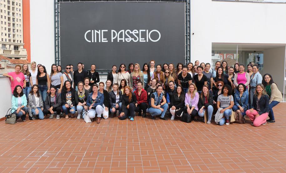 Encontro Cultural no Cine Passeio em Curitiba marca homenagem da PM ao Dia Internacional da Mulher