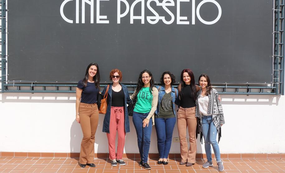 Encontro Cultural no Cine Passeio em Curitiba marca homenagem da PM ao Dia Internacional da Mulher