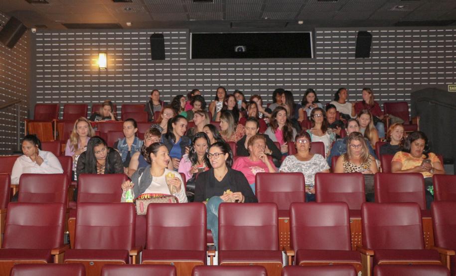 Encontro Cultural no Cine Passeio em Curitiba marca homenagem da PM ao Dia Internacional da Mulher