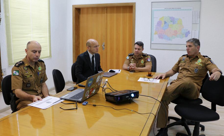 Comandante-Geral da PM recebe Promotores de Justiça do MPPR em Curitiba (PR)