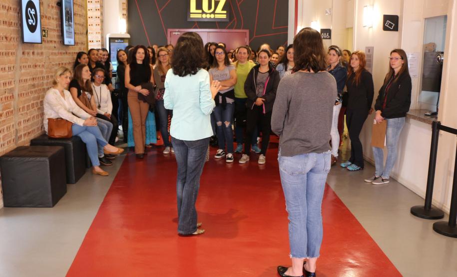 Encontro Cultural no Cine Passeio em Curitiba marca homenagem da PM ao Dia Internacional da Mulher