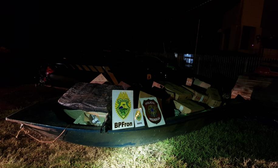 Barco com R$ 70 mil em cigarros e mercadorias é apreendido durante a Operação Hórus em porto clandestino do Oeste do estado