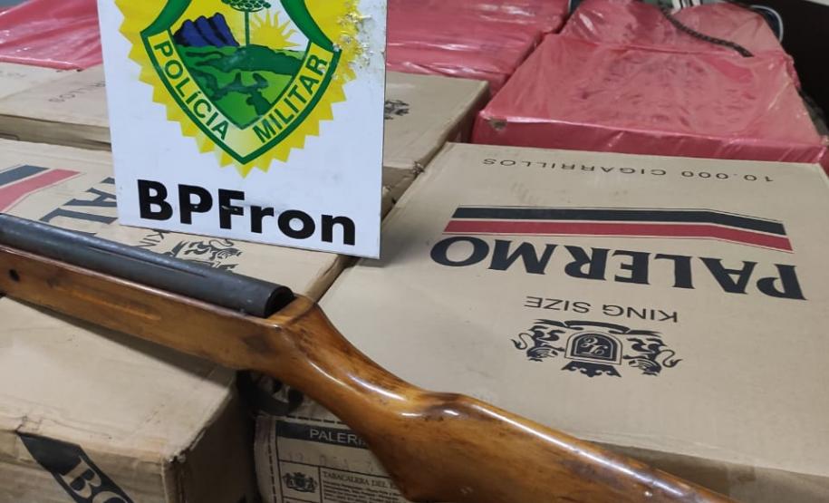 Nova fase da Operação Obturação resulta em apreensão de sete automóveis carregados com cigarros contrabandeados, em Guaíra (PR)