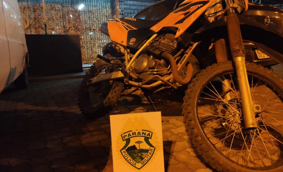 Nova fase da Operação Obturação resulta em apreensão de sete automóveis carregados com cigarros contrabandeados, em Guaíra (PR)