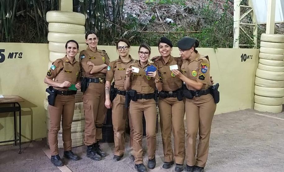 Batalhão da PM de Cascavel faz homenagem às policiais militares em alusão ao Dia Internacional da Mulher