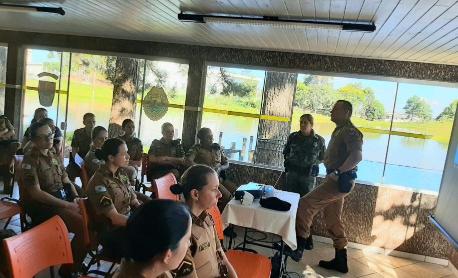 Batalhão da PM de Guarapuava (PR) promove encontro para comemorar o Dia Internacional da Mulher