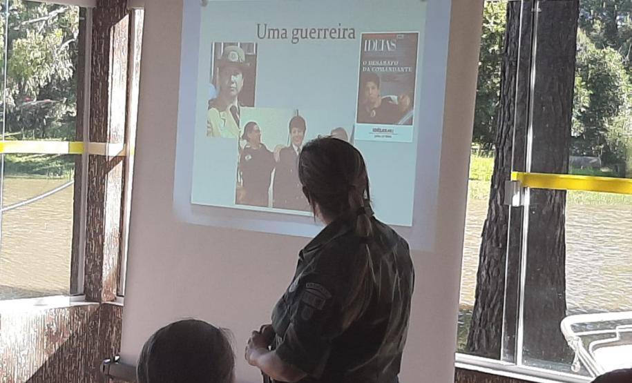 Batalhão da PM de Guarapuava (PR) promove encontro para comemorar o Dia Internacional da Mulher