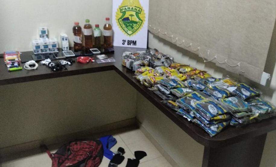 No Sudoeste do estado, PM encaminha três pessoas e apreendem uma espingarda em situações distintas