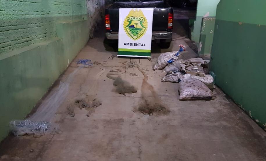 No Centro-Norte do estado, Polícia Ambiental apreende 147 quilos de peixe e redes de pesca