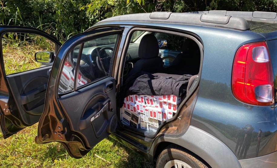 Policiais suspeitam de veículo e na abordagem encontram carga de cigarros no Noroeste do estado
