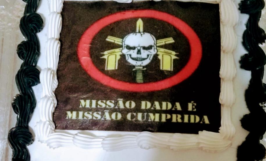 Adolescente recebe surpresa do Pelotão de Choque no aniversário de 13 anos em Guarapuava (PR)