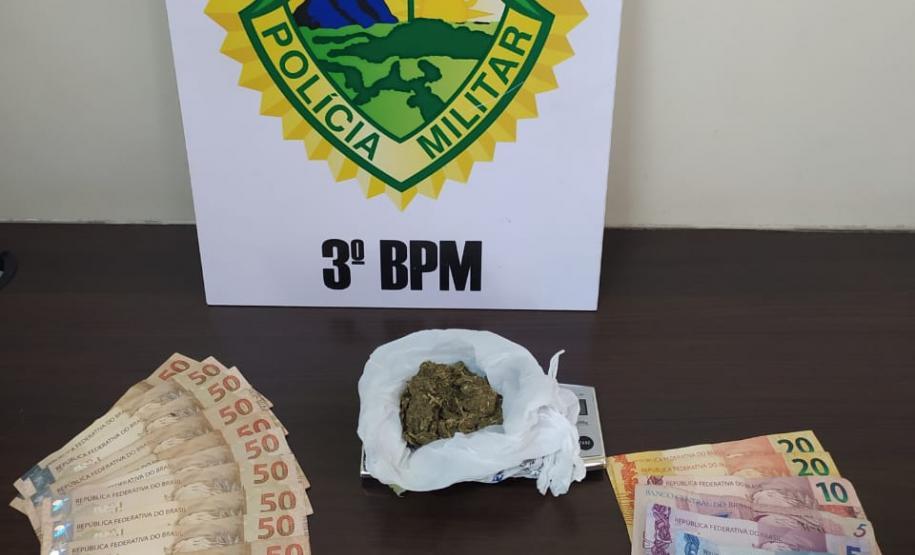 PM prende dois homens e apreende mais de 300 gramas de drogas no Sudoeste do estado