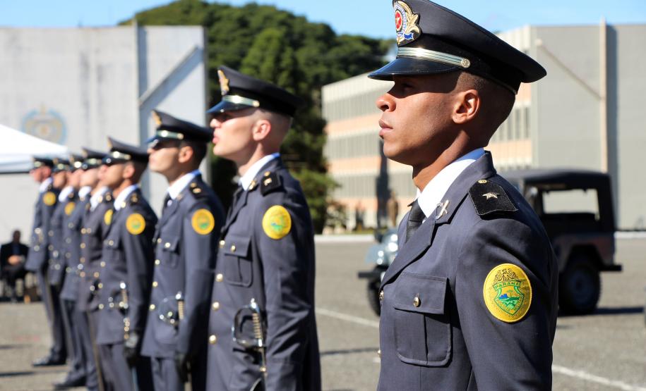 PM forma 15 novos aspirantes para assumirem funções em unidades do Interior do estado