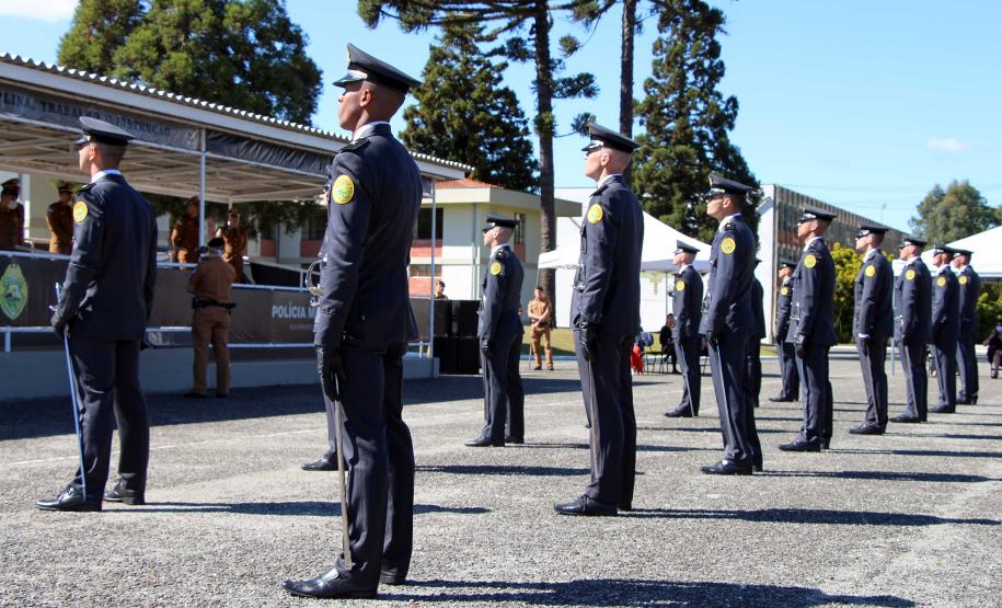 PM forma 15 novos aspirantes para assumirem funções em unidades do Interior do estado