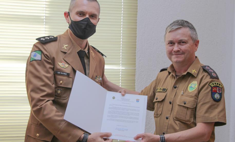 Oficial da PM recebe homenagem do Comando-Geral da PM antes de entrar para a reserva remunerada