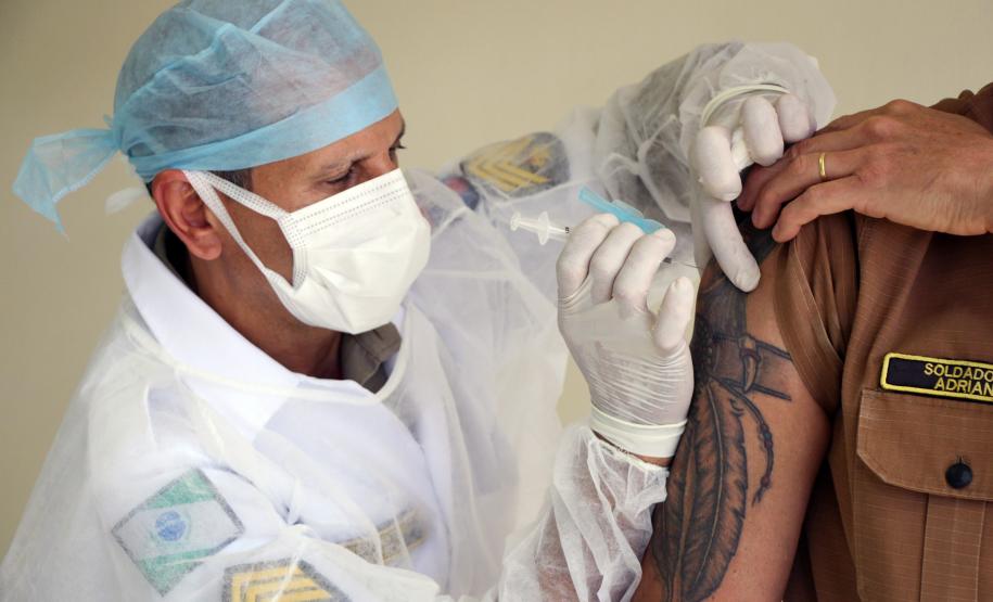 HPM disponibiliza vacinas da gripe para servidores da Secretaria da Segurança em Curitiba