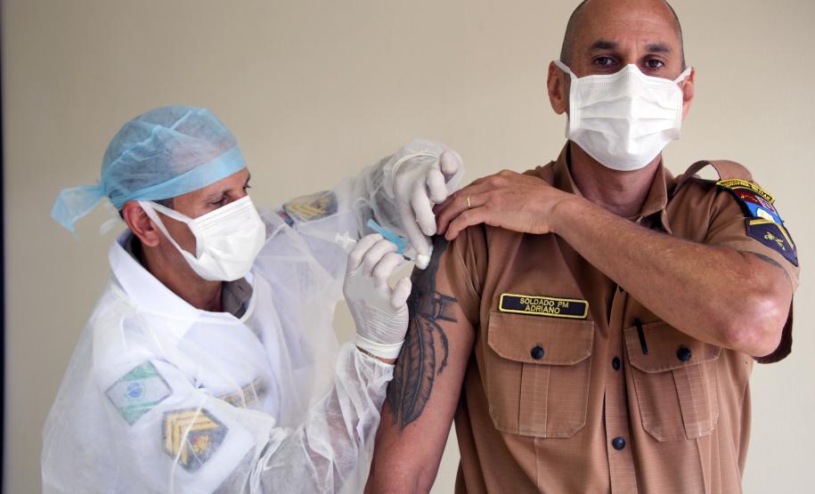 HPM disponibiliza vacinas da gripe para servidores da Secretaria da Segurança em Curitiba