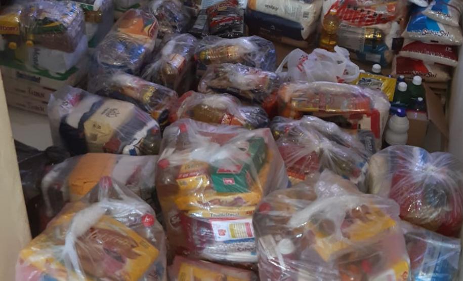 Batalhão da PM arrecada cestas básicas e produtos de higiene em Foz do Iguaçu (PR)