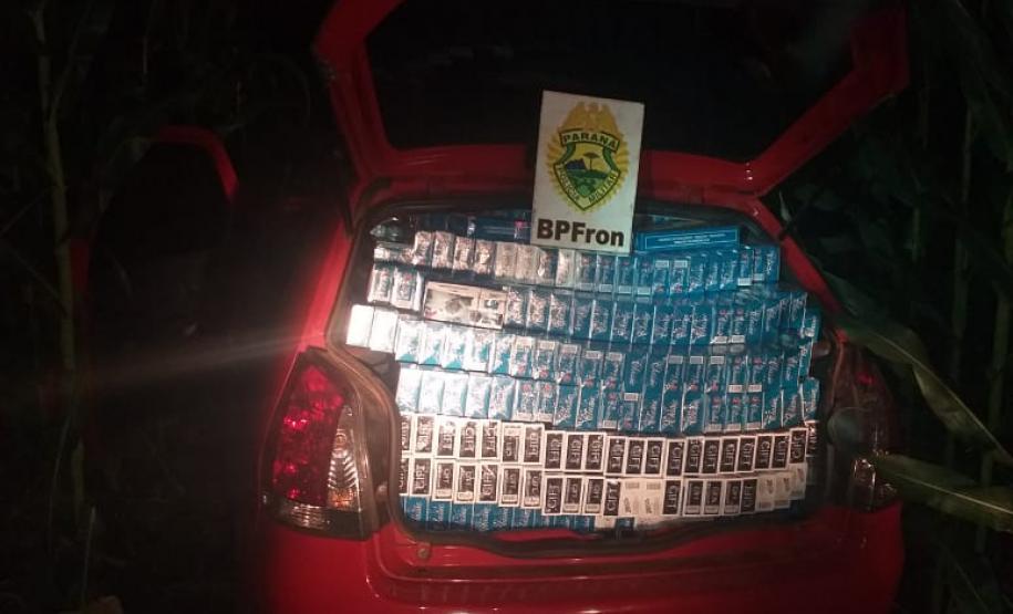 No Oeste do estado, BPFron apreende carga de cigarros e eletrônicos contrabandeados do Paraguai