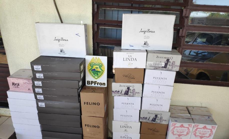 Durante Operação Hórus, BPFron apreende carro carregado com vinhos contrabandeados, no Oeste do estado