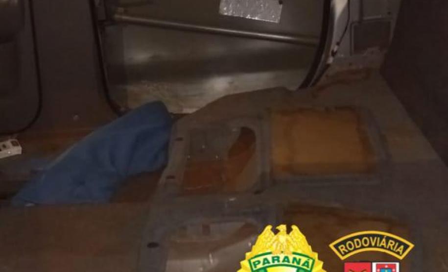 BPRv apreende carro e R$ 15 mil após acompanhamento tático em Francisco Alves (PR)