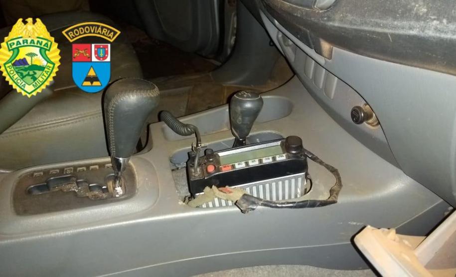 BPRv apreende carro e R$ 15 mil após acompanhamento tático em Francisco Alves (PR)
