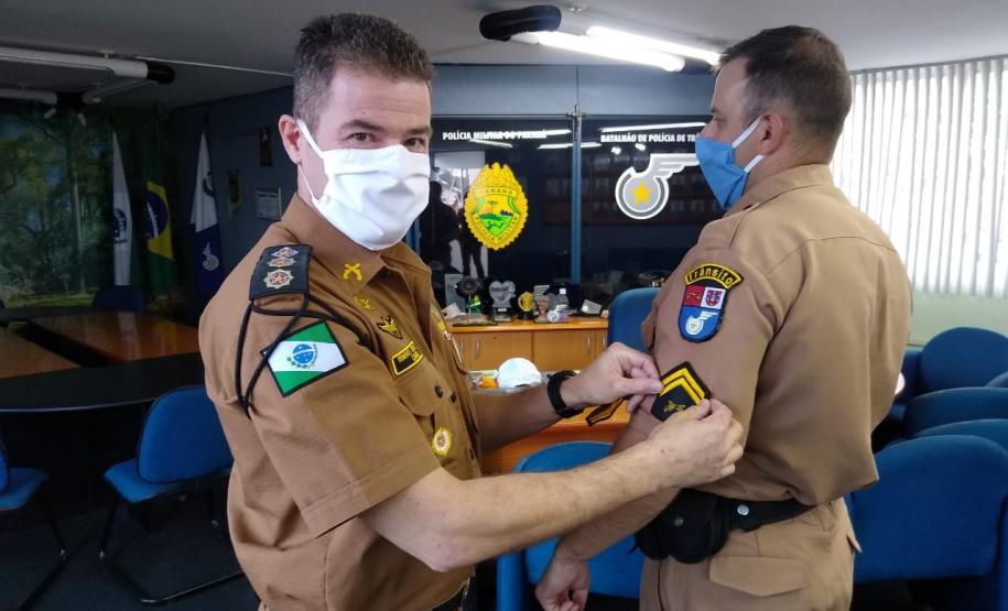 No BPTran, praças promovidos recebem as novas divisas do comandante da unidade