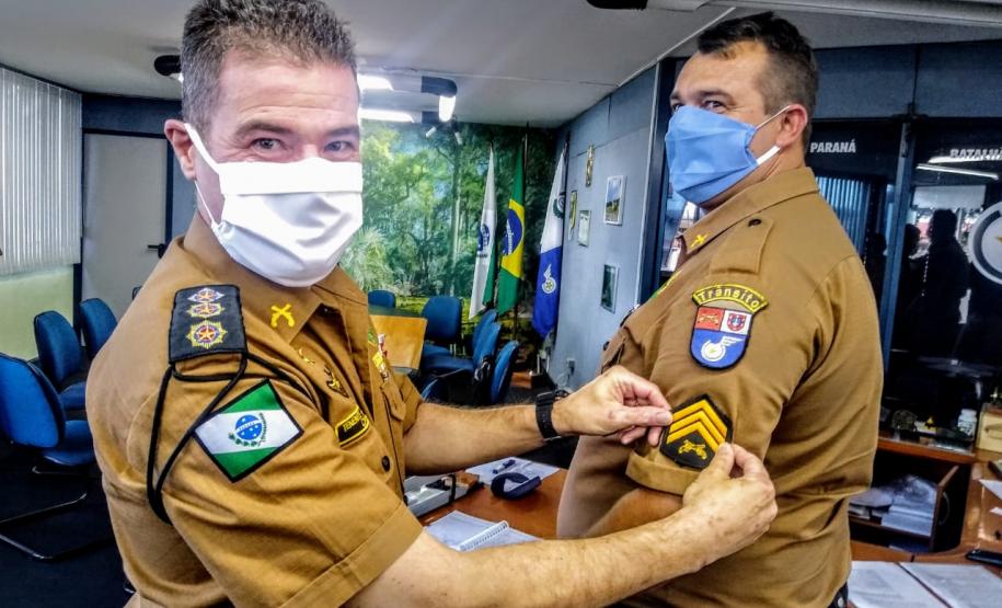 No BPTran, praças promovidos recebem as novas divisas do comandante da unidade
