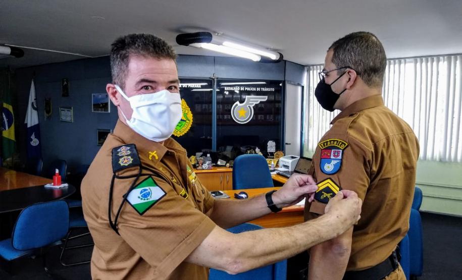 No BPTran, praças promovidos recebem as novas divisas do comandante da unidade