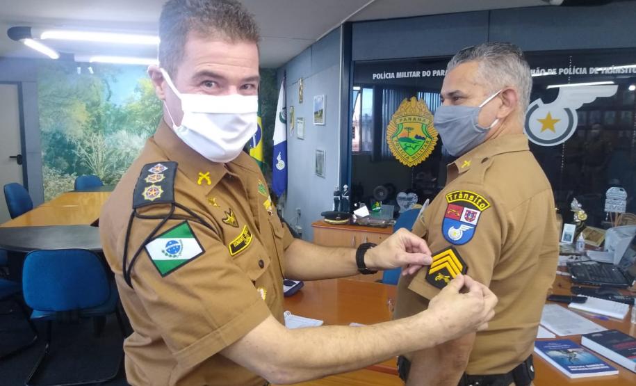 No BPTran, praças promovidos recebem as novas divisas do comandante da unidade