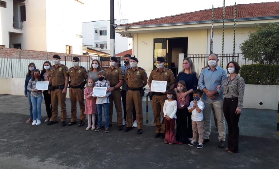 Policiais promovidos são homenageados por familiares e colegas de farda no Centro-Sul do estado
