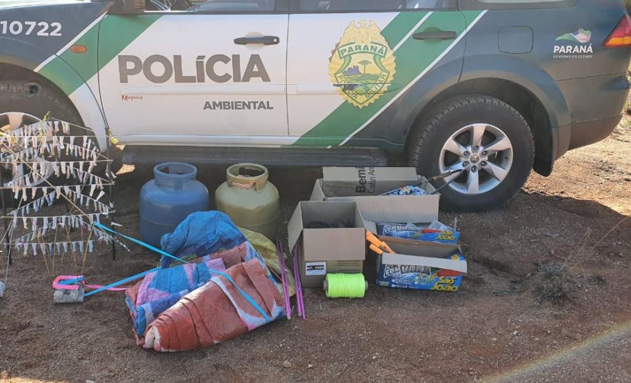 BPAmb-FV prende seis pessoas e apreende duas toneladas de carvão e três balões em ações distintas