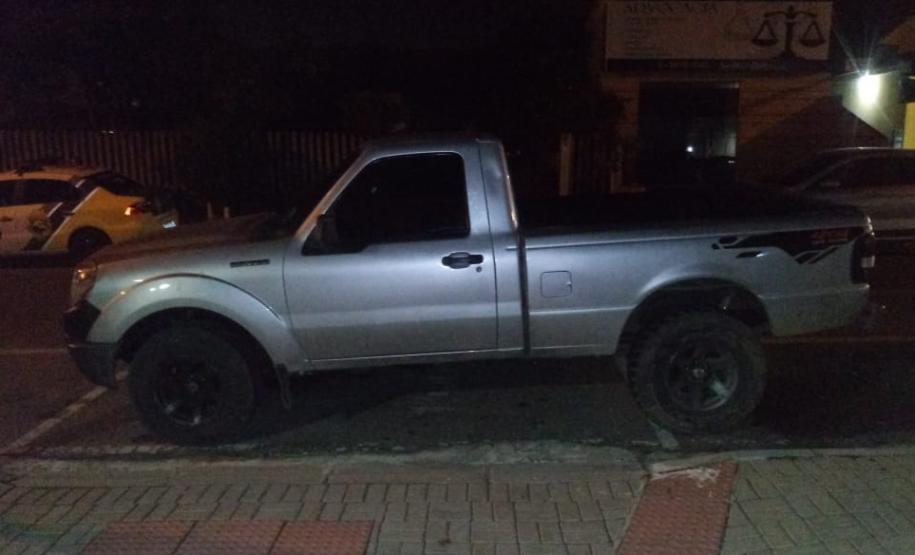 Durante Operação Múltiplos, PM prende dupla e recupera caminhonete na RMC