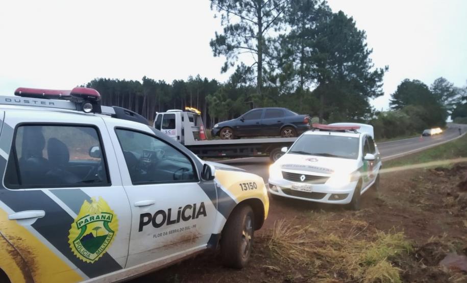 Autores de roubo são presos e carro com cigarros contrabandeados é apreendido pela PM no Sudoeste paranaense